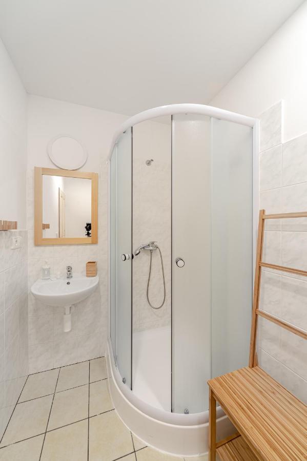 Krmelec U Kravi Hory Hotel Dolní Malá Úpa Buitenkant foto